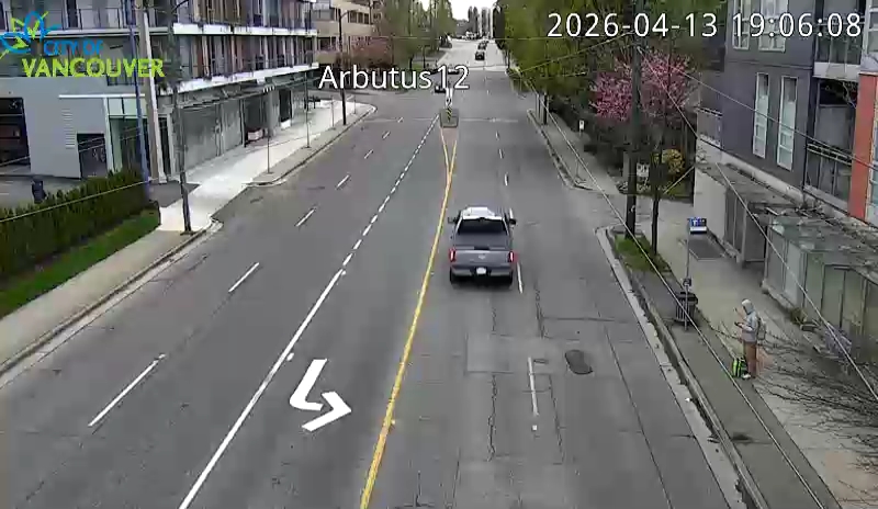 Arbutus & W 12th - South