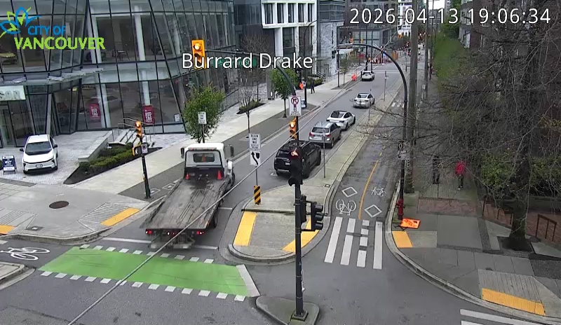 Burrard St & Drake St - E