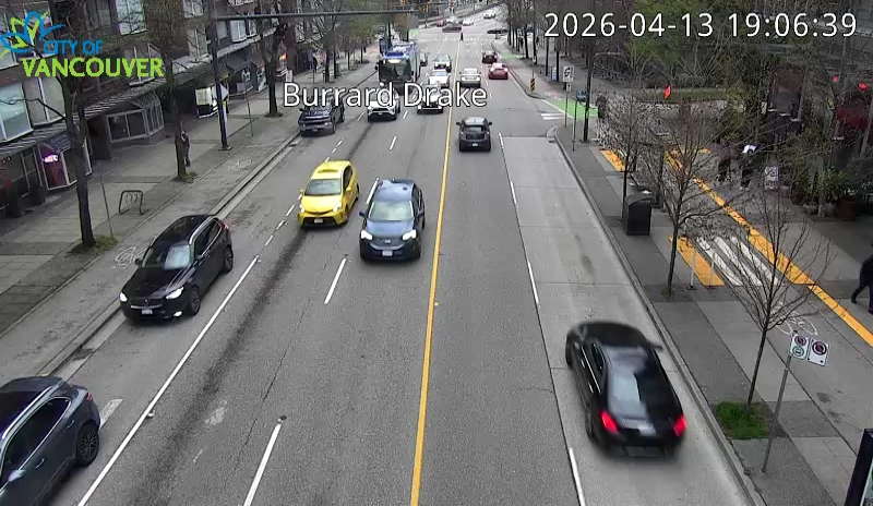 Burrard St & Drake St - S