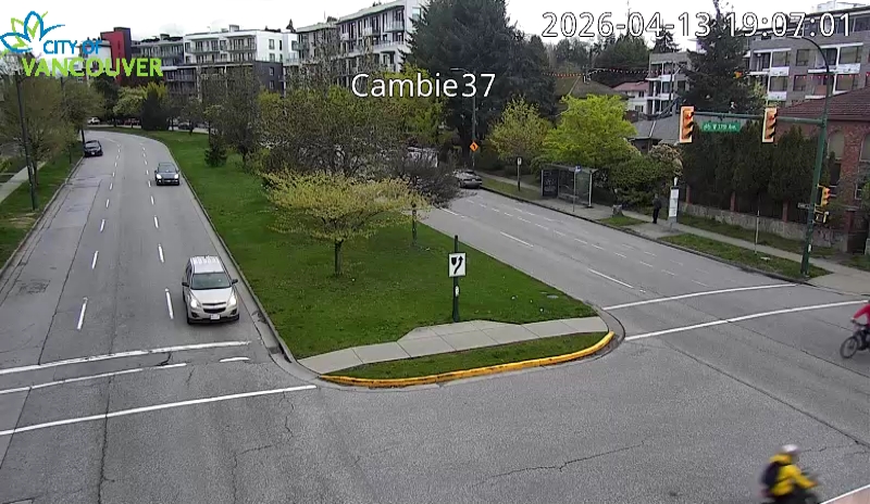 Cambie St & W 37th Ave - N