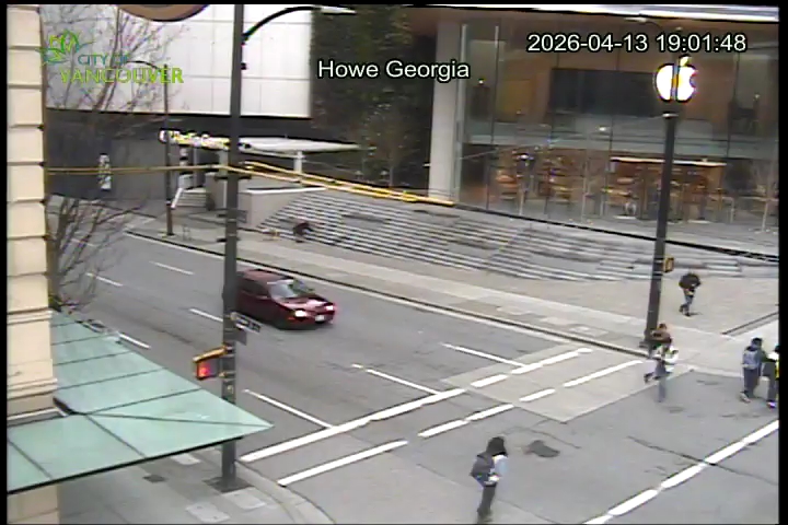 Howe St & E Georgia St - North