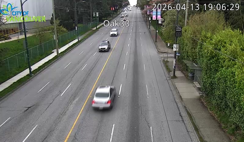 Oak St & W 33rd Ave - S