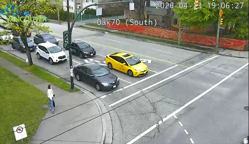 Oak St & W 70th Ave - W