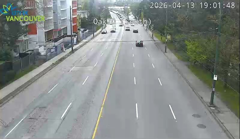 Oak St & W 70th Ave - S