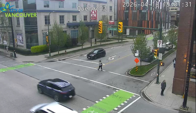 Quebec St & E 2nd Ave - S